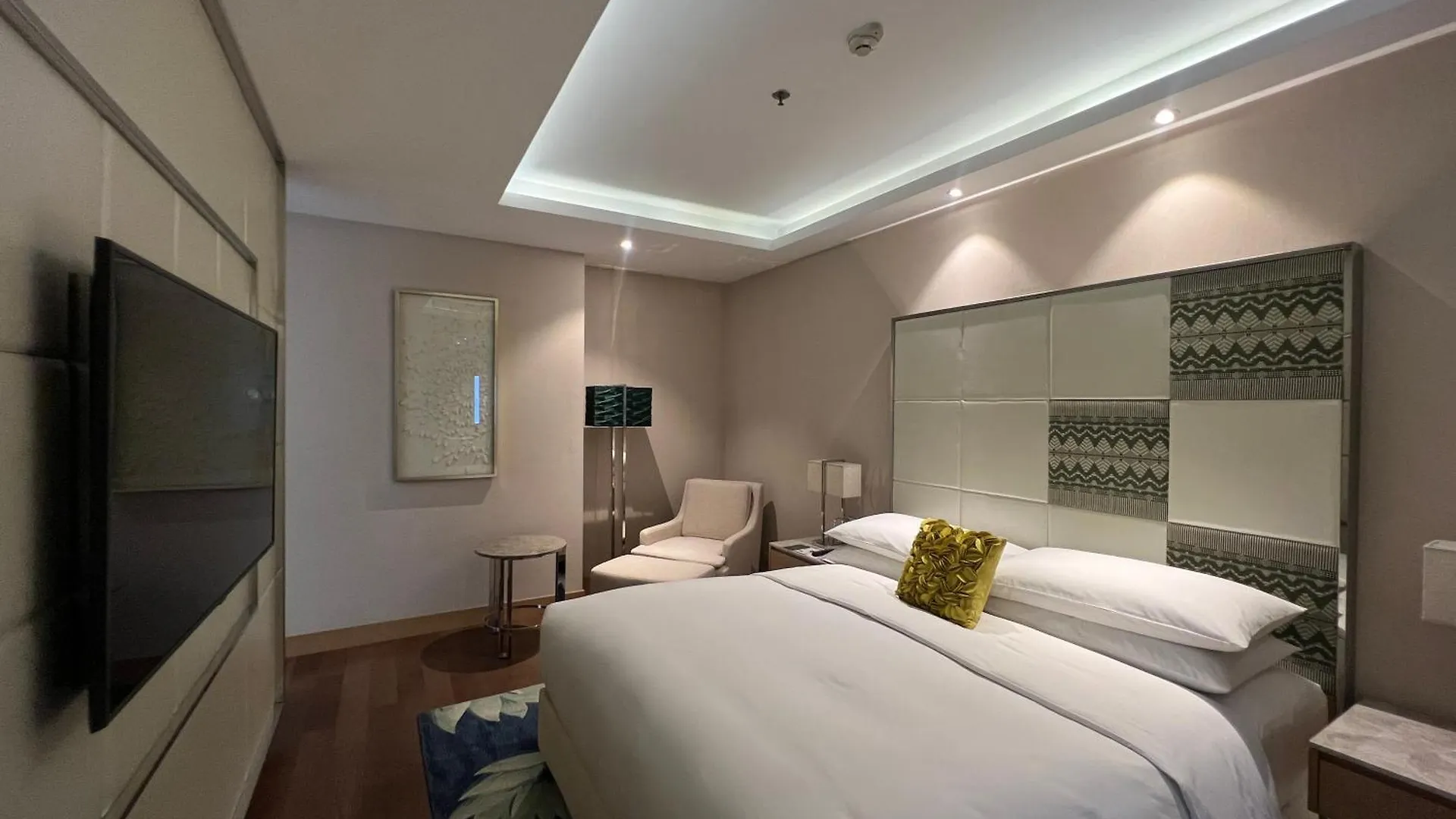 Renaissance Dhaka Gulshan Hotel