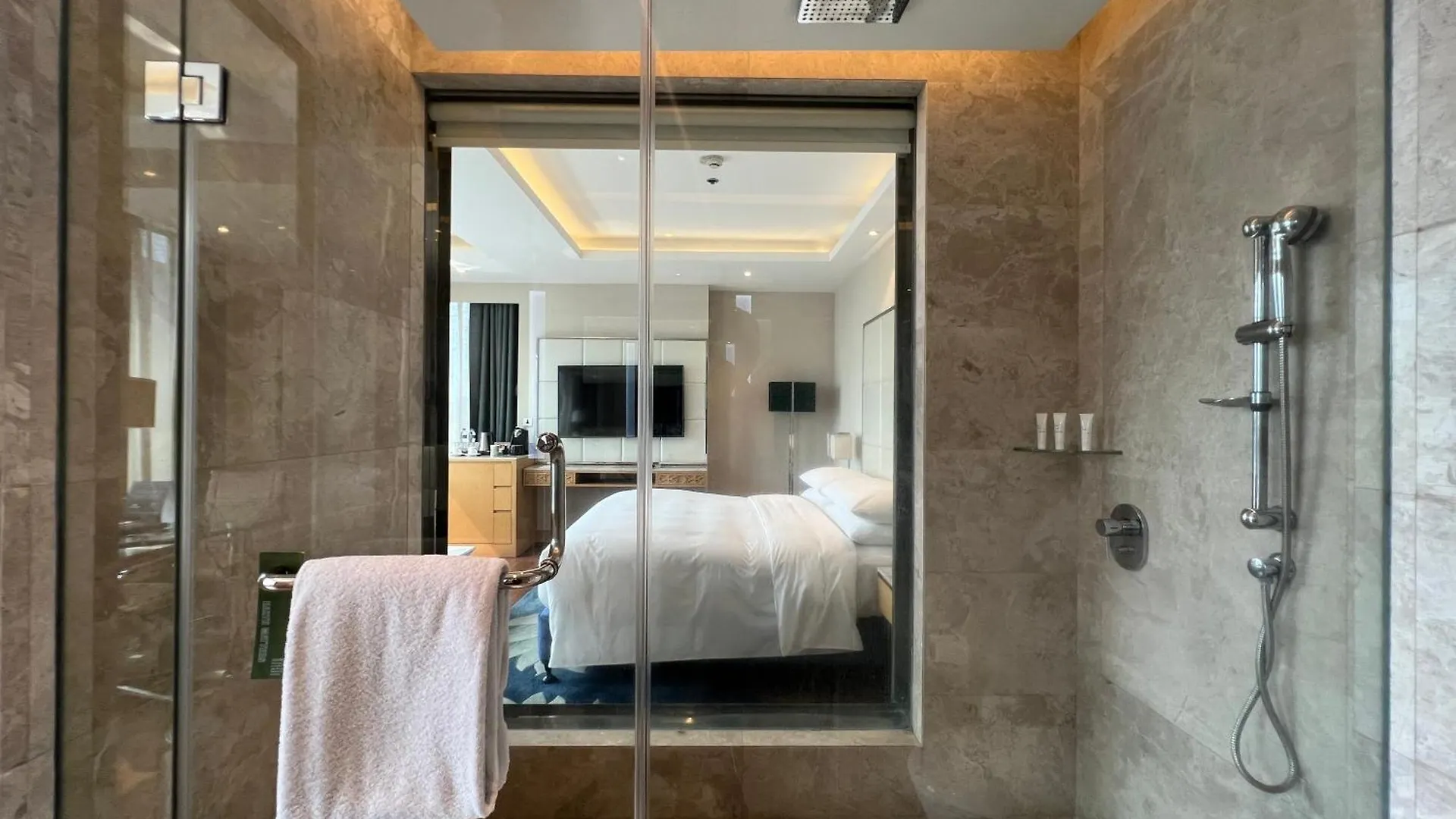 Renaissance Dhaka Gulshan Hotel 5*,  Bangladeş