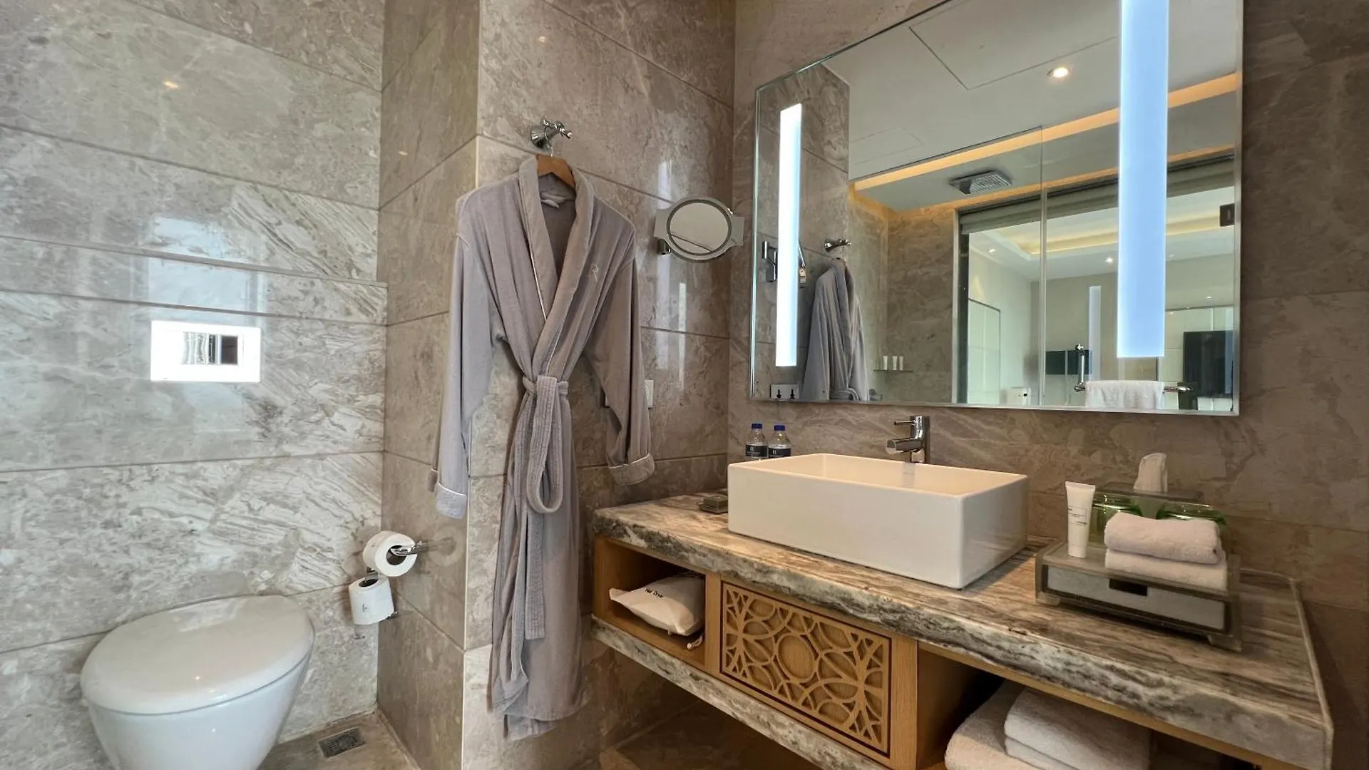 *****  Renaissance Dhaka Gulshan Hotel Bangladeş
