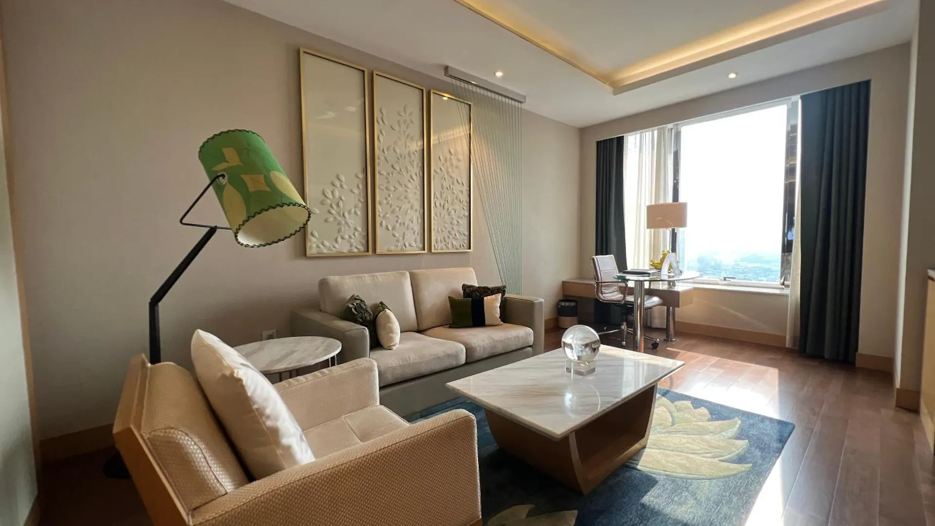 Renaissance Dhaka Gulshan Hotel